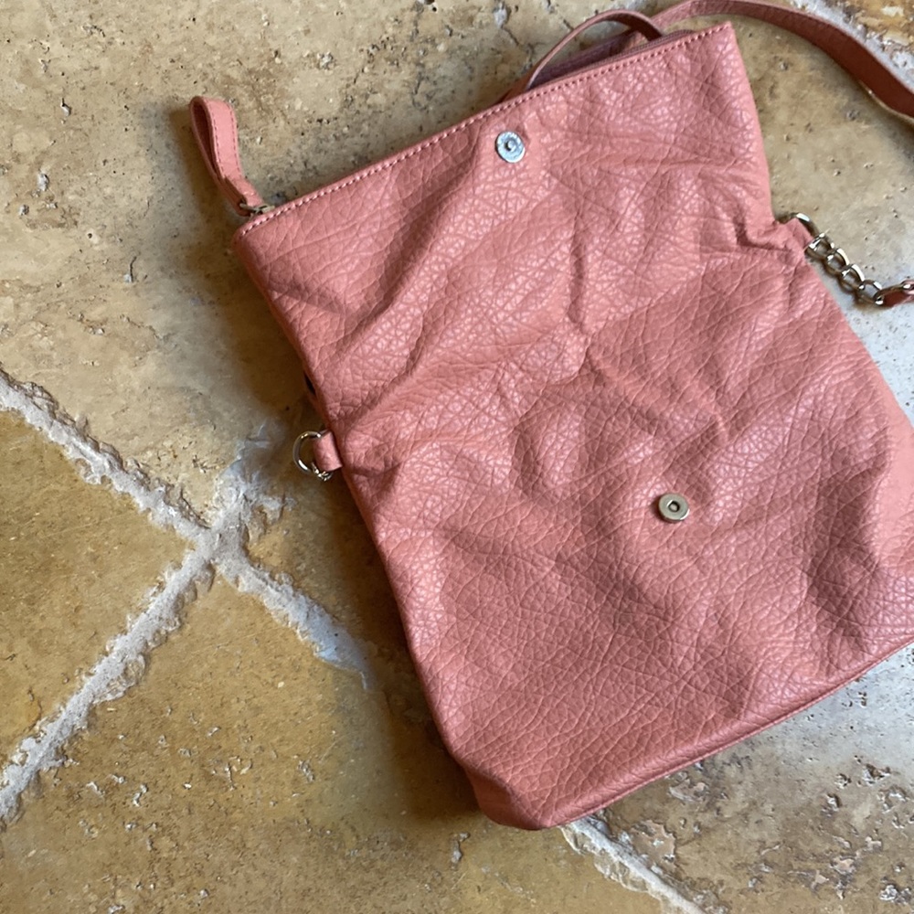 💵3 for $20✅Nine West peach colored handbag purse - Picture 3 of 10